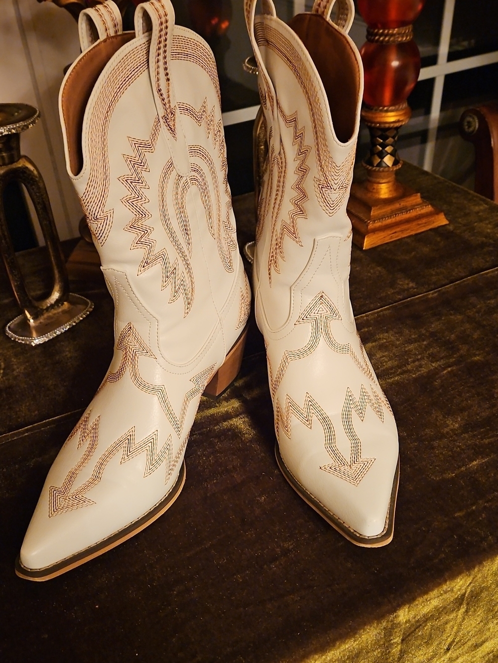 Athlefit Off White Embroidered Western Cowboy Boots